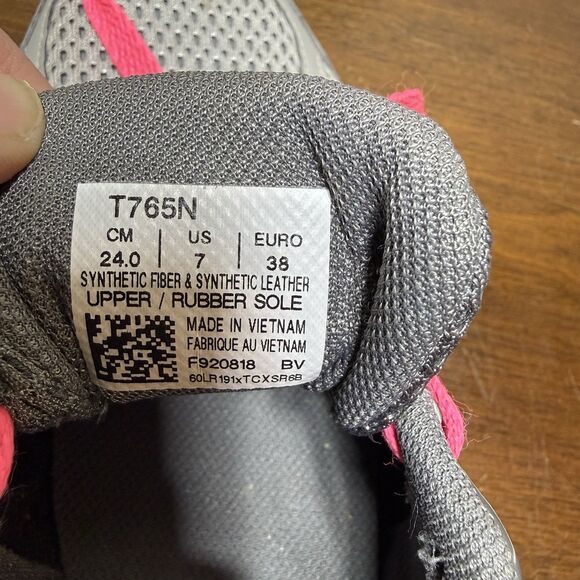 Asics Gel Contend 4 Womens 7 Gray Mint Green T765N Athletic Sneakers Pink Laces - Picture 7 of 7